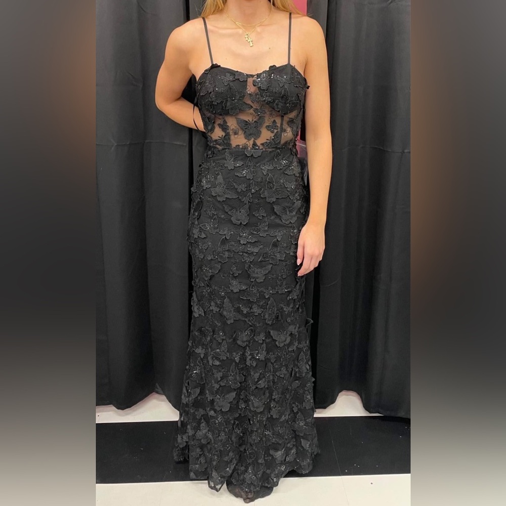 Black butterfly lace prom dress NWT Never Worn size M/6